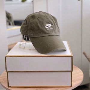 NIKE • Olive Green • Baseball • Hat • Cap